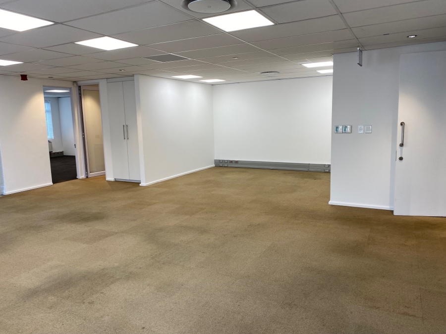 To Let commercial Property for Rent in Mouille Point Western Cape